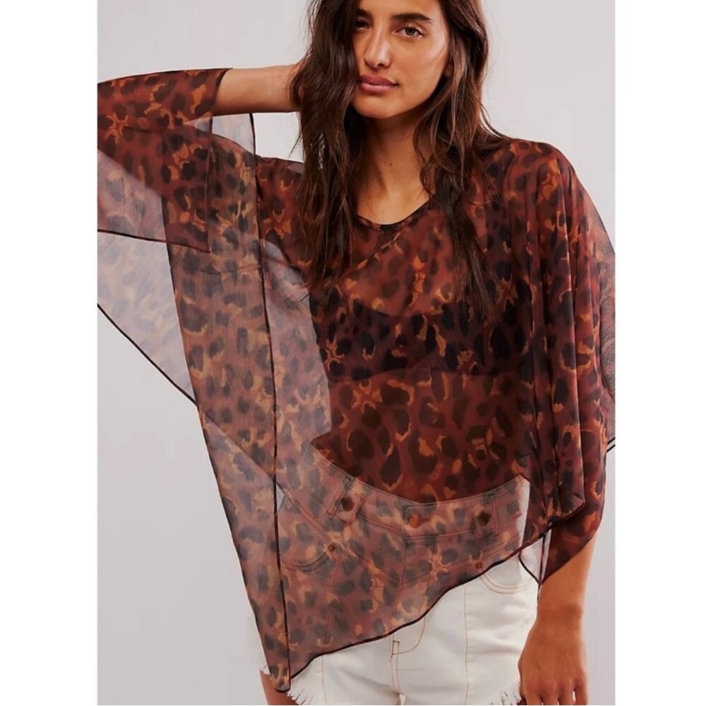 Free People Angel Wing Poncho in Leopard Print O/S